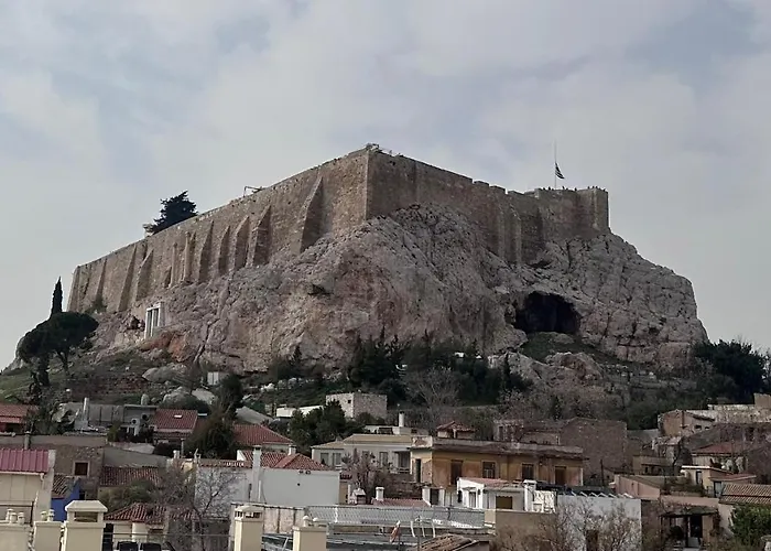 Plaka With Acropolis Rooftop View Access